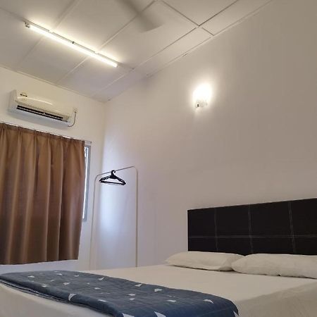 Wong Bentong Makmur Homestay エクステリア 写真