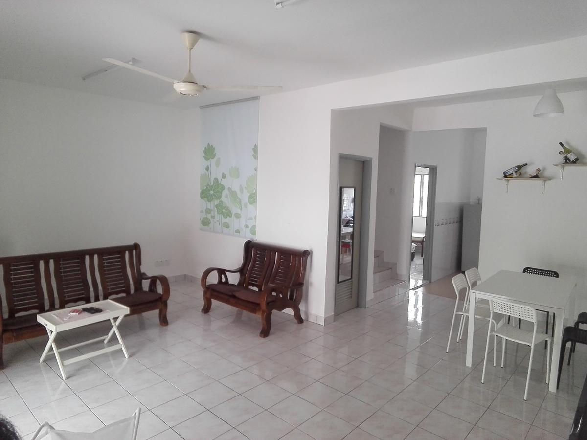 Wong Bentong Makmur Homestay エクステリア 写真